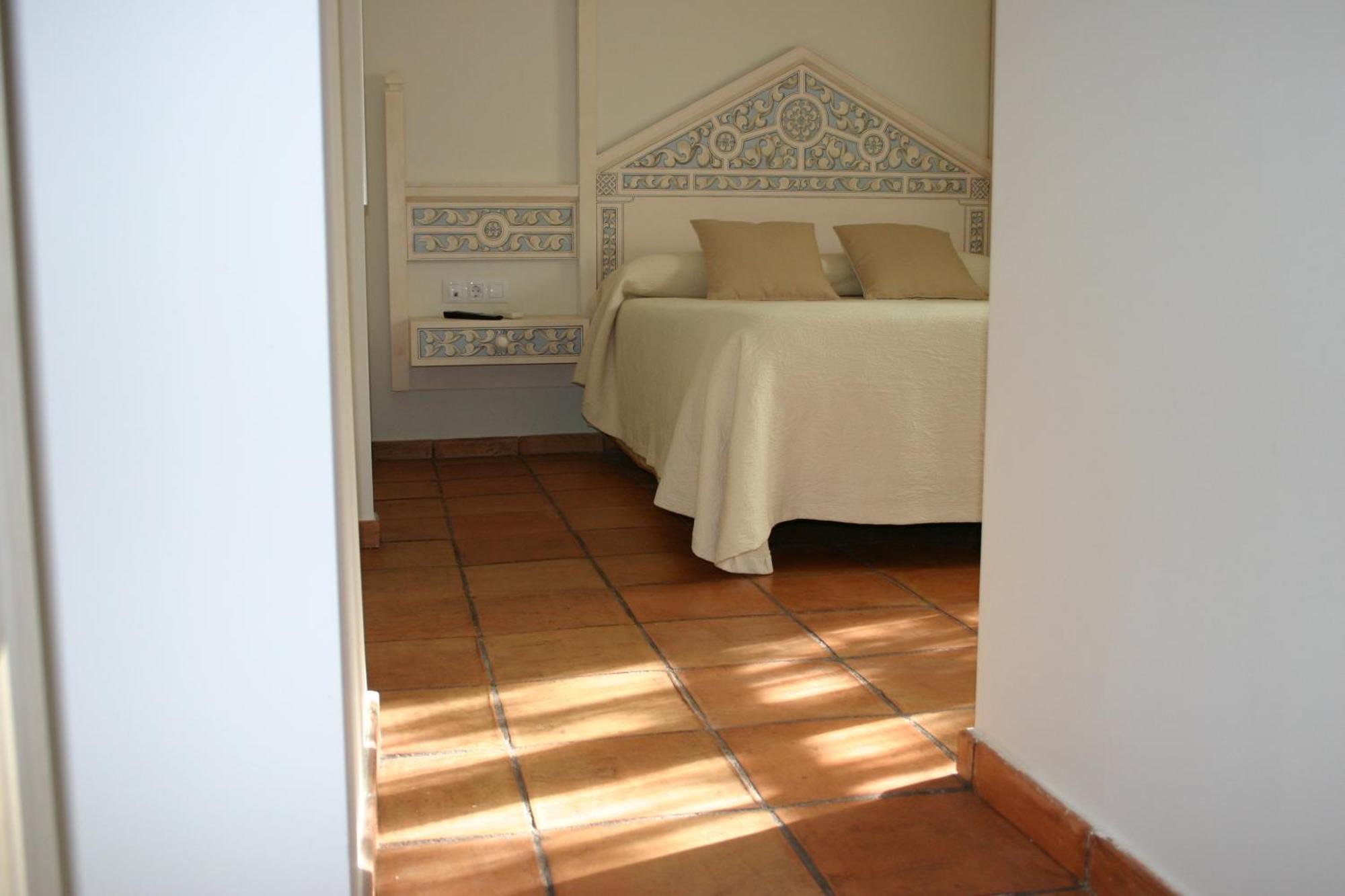 Hostal Santa Maria De Ubeda Esterno foto
